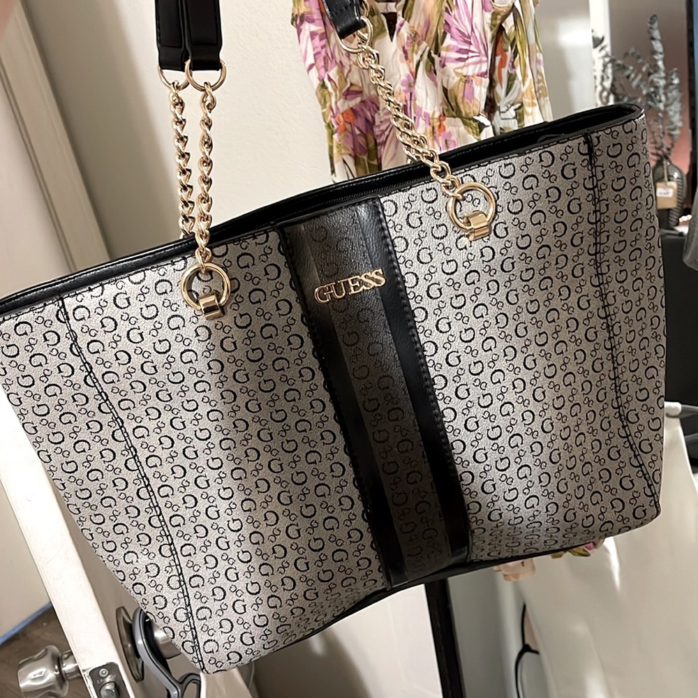 GUESS Black and Gray Women's Tote Bag